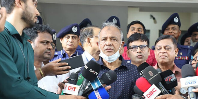 মিটফোর্ড হাসপাতালের সামনে সোহাগ হত্যাকাণ্ডে জড়িত সবাইকে আইনের আওতায় আনা হয়েছে: স্বরাষ্ট্র উপদেষ্টা