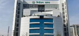 আদালত কোনো ব্যক্তিকে ফেরারি আসামি ঘোষণা করলে তিনি নির্বাচন করতে পারবেন না,ইসির প্রস্তাব