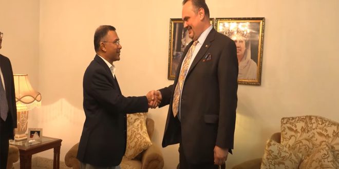 বিএনপির চেয়ারম্যান তারেক রহমানের সঙ্গে সৌজন্য সাক্ষাৎ করেছেন বাংলাদেশে নবনিযুক্ত মার্কিন রাষ্ট্রদূত ব্রেন্ট ক্রিস্টেনসেন।