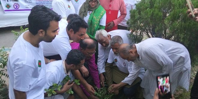 গ্রীন সিটি, ক্লিন সিটি ও হেল্থ সিটি গড়ার লক্ষ্যে মাসব্যাপী বৃক্ষরোপণ কর্মসূচির উদ্বোধন